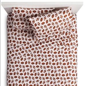 Twin size fitted sheet